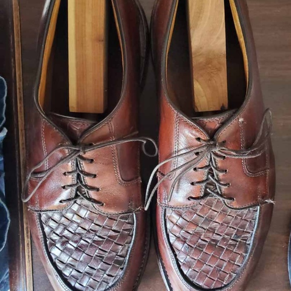 Gently Worn Like New Allen Edmonds Shoes-Men main image 2